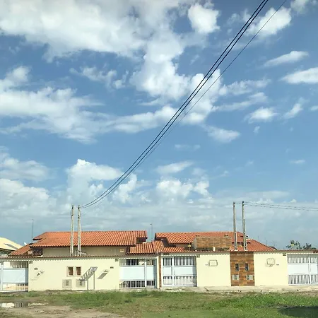 Villa Casa Linda Com Piscina Itanhaém Exterior foto